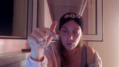 Snapshot of melli23 chatting on 10/23/25, 07:56 Melli online show from 10/23/25, 07:56