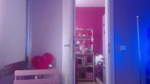 Snapshot of melli23 chatting on 02/06/26, 02:09 Melli online show from 02/06/26, 02:09