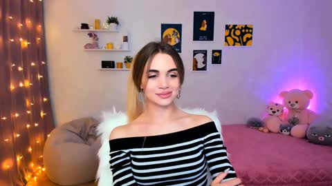 Tessa online show from 12/17/24, 12:34