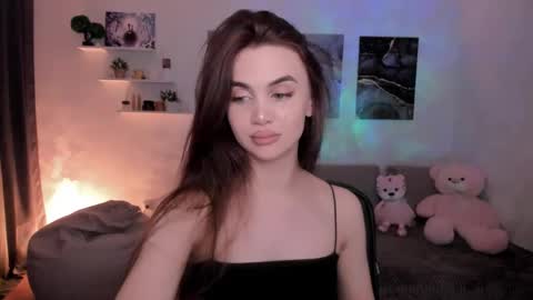Tessa online show from 06/08/26, 09:59