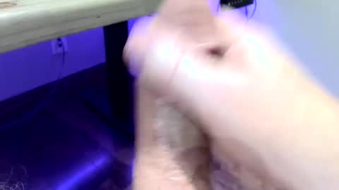 Snapshot of mellomike chatting on 01/09/25, 04:08 mellomike online show from 01/09/25, 04:08