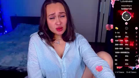 Snapshot of mellovell chatting on 10/19/25, 12:22 Mel online show from 10/19/25, 12:22