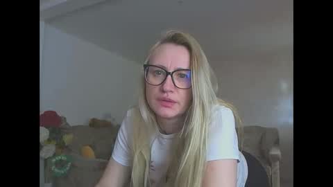 Melly online show from 04/11/26, 08:29