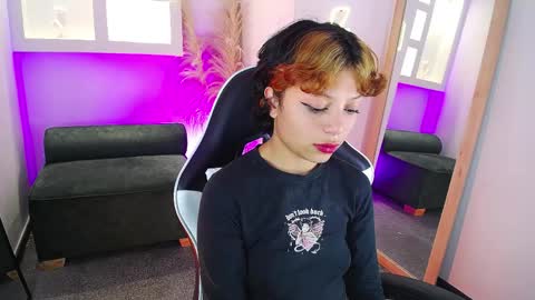 Snapshot of melody701583as chatting on 04/01/26, 12:39 melody701583as online show from 04/01/26, 12:39