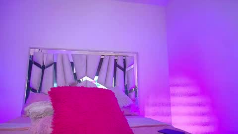    online show from 10/20/25, 07:25