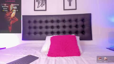 Melody Evans online show from 03/27/26, 01:33