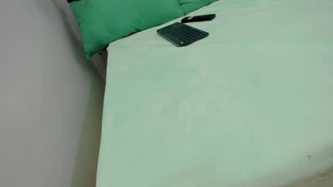 melody_kener online show from 04/22/26, 02:25