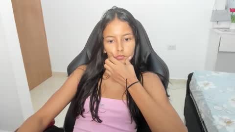 Melody online show from 03/25/26, 09:43