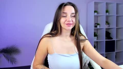 melody_sol online show from 12/03/25, 04:09