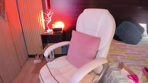 melody_starr online show from 02/19/25, 08:33