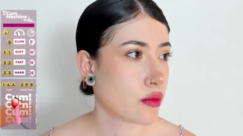 Snapshot of melody_suarez chatting on 12/18/24, 10:35 MELODY online show from 12/18/24, 10:35