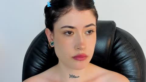 Snapshot of melody_suarez chatting on 12/20/24, 12:52 MELODY online show from 12/20/24, 12:52