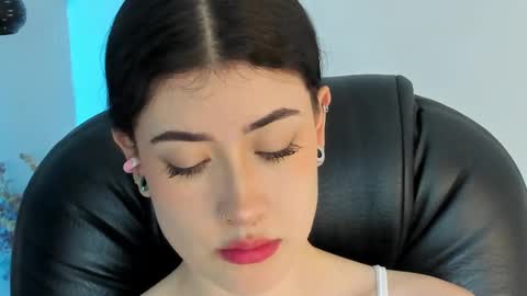 Snapshot of melody_suarez chatting on 01/23/25, 11:36 MELODY online show from 01/23/25, 11:36