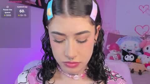 Snapshot of melody_suarez chatting on 11/18/25, 10:47 MELODY online show from 11/18/25, 10:47