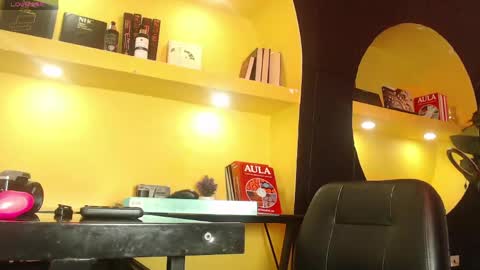 Snapshot of melodyblazze chatting on 05/17/26, 03:26 online show from 05/17/26, 03:26