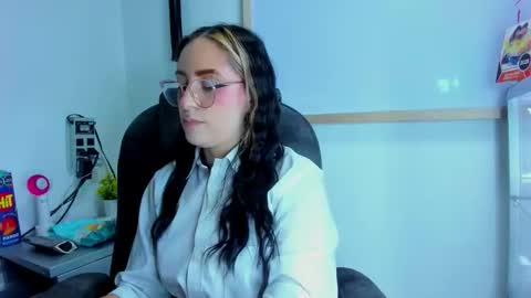 melodygirl__2 online show from 09/09/25, 10:31