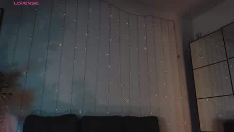 melody  online show from 02/09/25, 05:33