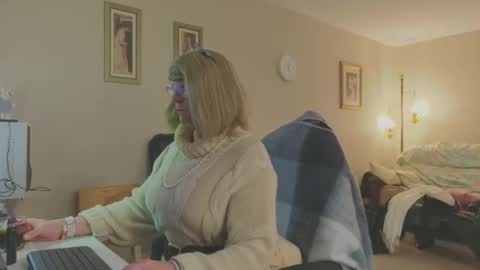 Melody online show from 02/15/26, 12:58