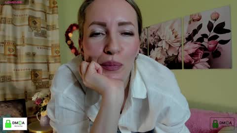 Snapshot of melodyys chatting on 01/29/25, 03:58 Melody My schedule this week Wednesday Thursday Sunday online show from 01/29/25, 03:58