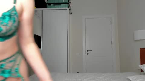 Snapshot of melon_mussy chatting on 02/13/25, 03:35 melon_mussy online show from 02/13/25, 03:35