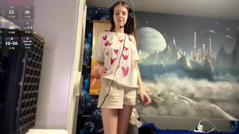 Hi Im Aria 18 years old online show from 11/29/25, 01:58