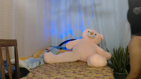 Snapshot of meloxxx87 chatting on 02/22/25, 09:01 cassy online show from 02/22/25, 09:01