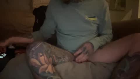 Snapshot of melt13 chatting on 01/01/25, 05:43 melt13 online show from 01/01/25, 05:43