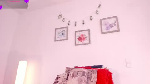 Snapshot of mely_rosee chatting on 06/29/26, 12:38 online show from 06/29/26, 12:38