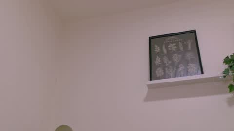  Memphis Williams  online show from 03/30/26, 02:45