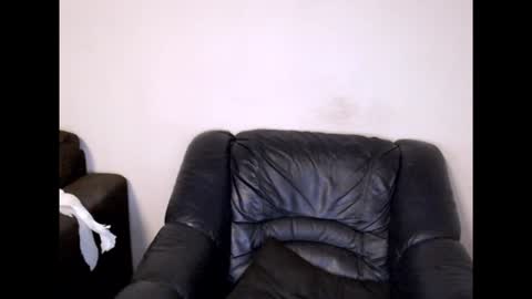 memyself8 online show from 01/04/25, 05:26