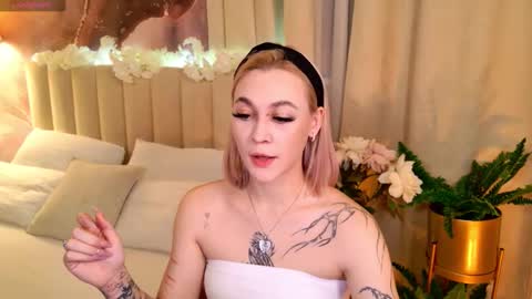 Snapshot of meow_amanda chatting on 09/08/25, 05:34 your kitty Amanda online show from 09/08/25, 05:34