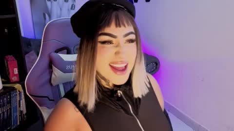 Aruz online show from 02/11/26, 01:21