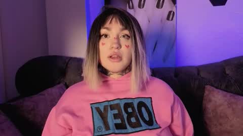 Aruz online show from 02/15/26, 07:51