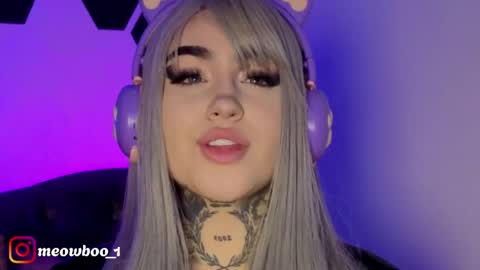 Snapshot of meow_boo chatting on 04/18/26, 04:33 Aruz online show from 04/18/26, 04:33