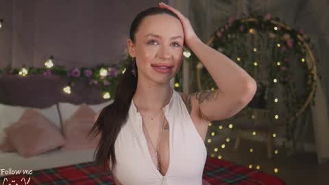 Snapshot of meow_nancy chatting on 02/22/25, 05:34 Heeyyooo Im Nans Subscribe to me I will be glad online show from 02/22/25, 05:34