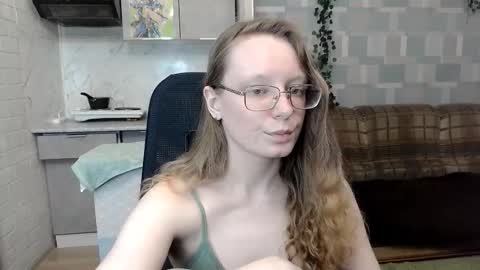 Snapshot of meowcr chatting on 09/23/25, 09:18 meowcr online show from 09/23/25, 09:18