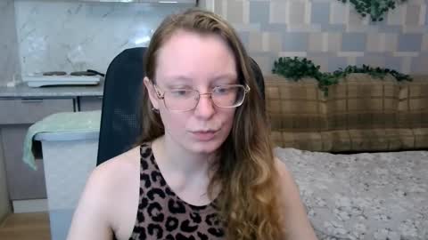 Snapshot of meowcr chatting on 10/25/25, 03:07 meowcr online show from 10/25/25, 03:07