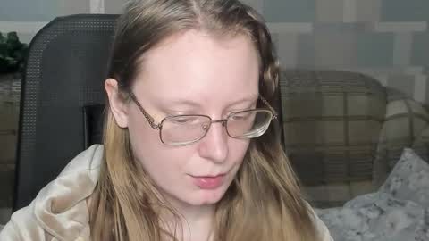 meowcr online show from 03/27/26, 07:13