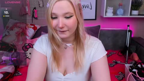 MeowkaKitty online show from 01/21/25, 01:08