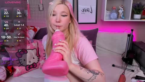 MeowkaKitty online show from 02/04/25, 12:51