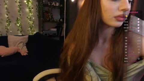 Snapshot of meowmacito chatting on 09/23/25, 02:20 Marii online show from 09/23/25, 02:20