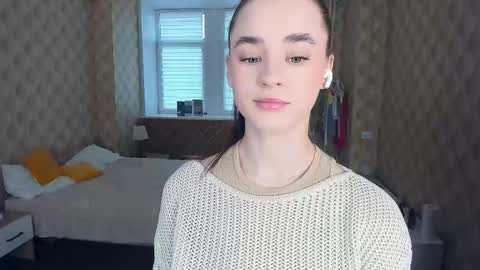 Julie online show from 10/28/25, 09:24