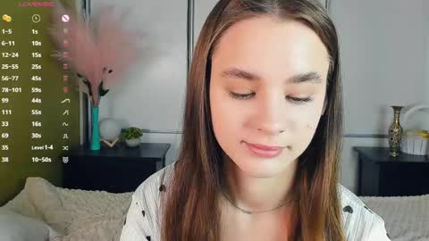 Julie online show from 04/10/26, 07:46