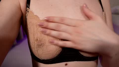 meowwmee online show from 04/04/26, 11:29