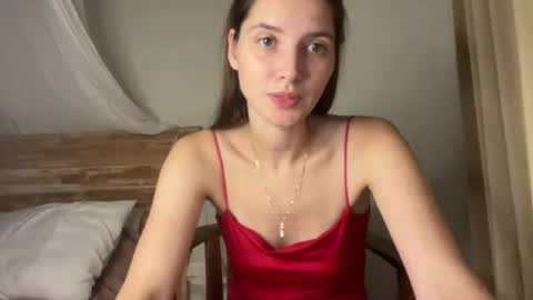 Snapshot of meralynn chatting on 07/18/26, 09:35 LEVA online show from 07/18/26, 09:35