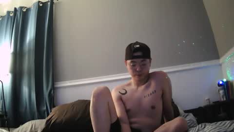 Snapshot of merc3878 chatting on 12/19/25, 01:01 merc3878 online show from 12/19/25, 01:01