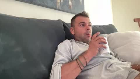 Mercedes190d online show from 03/22/26, 12:08