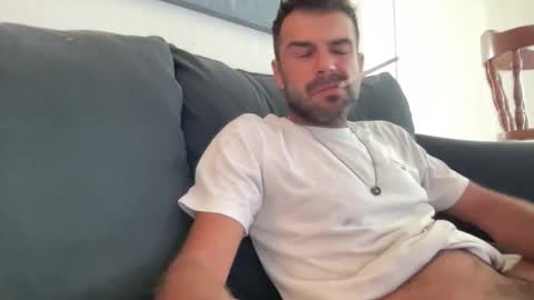 Mercedes190d online show from 05/16/26, 01:32
