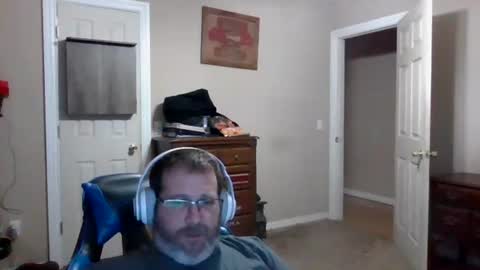 mercer1977 online show from 12/15/25, 04:33