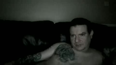 ezio online show from 10/17/25, 08:44